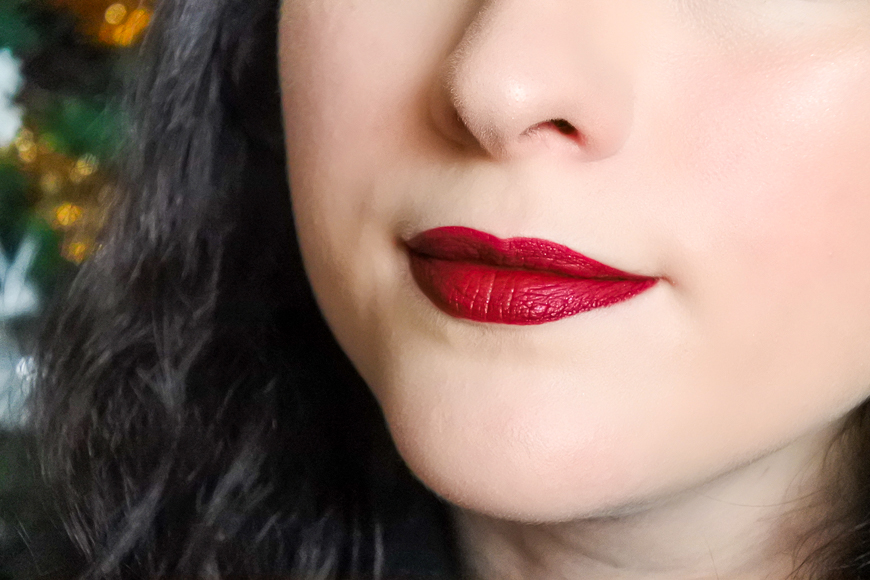 rouge a levres rouge metallique